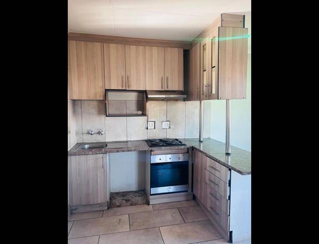 2 BEDROOM APARTMENT FOR SALE IN FLEURHOF